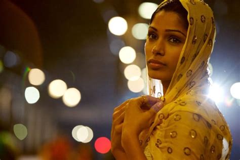 freida pinto slumdog millionaire.